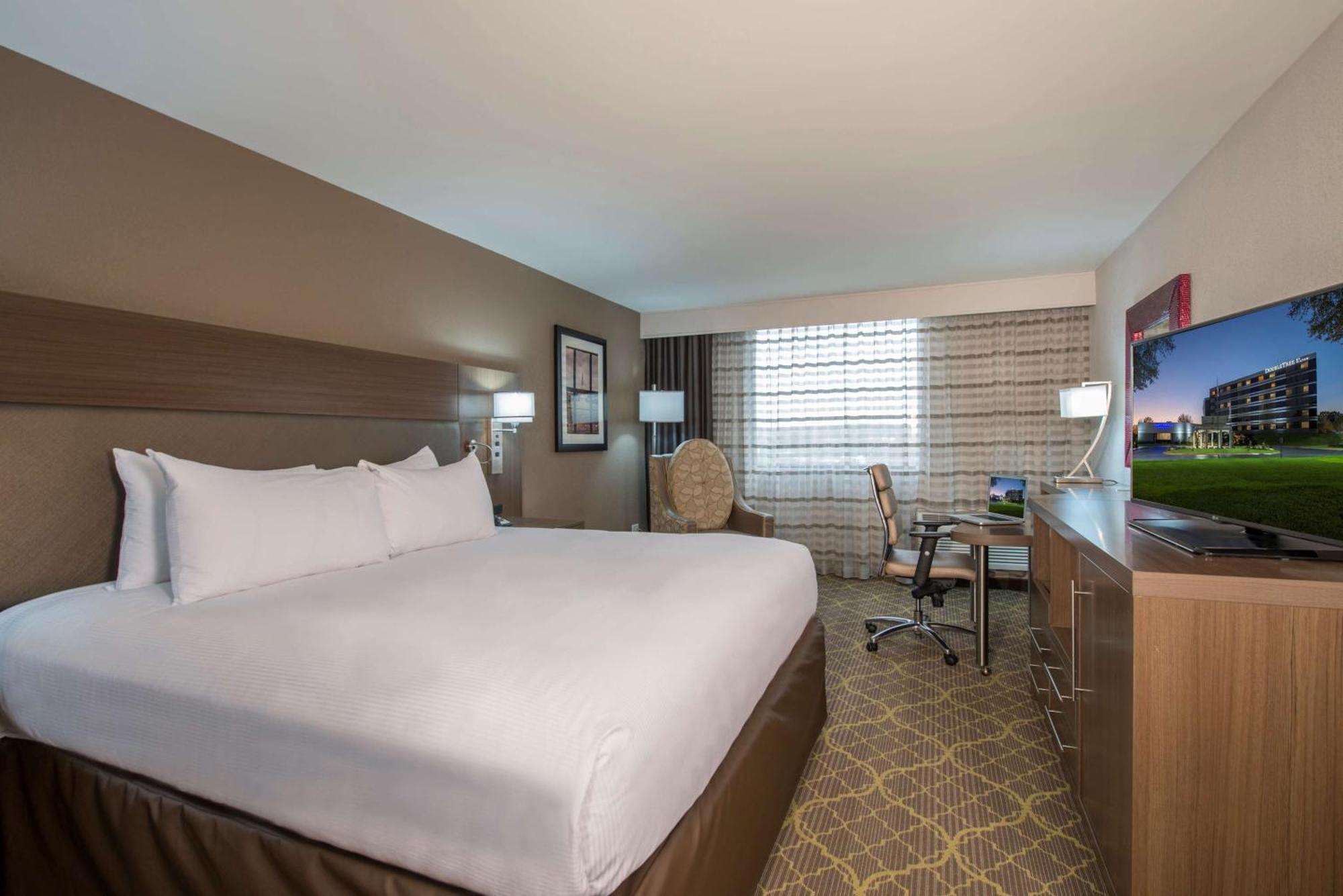 Doubletree By Hilton Winston Salem - University, Nc Eksteriør bilde